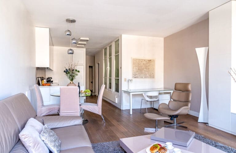 Apartment Elea France