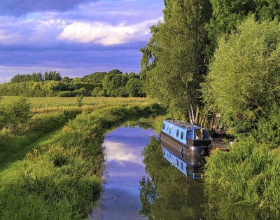 Kingfisher Narrowboat United Kingdom