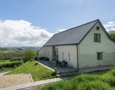 Llandegfedd Barn United Kingdom