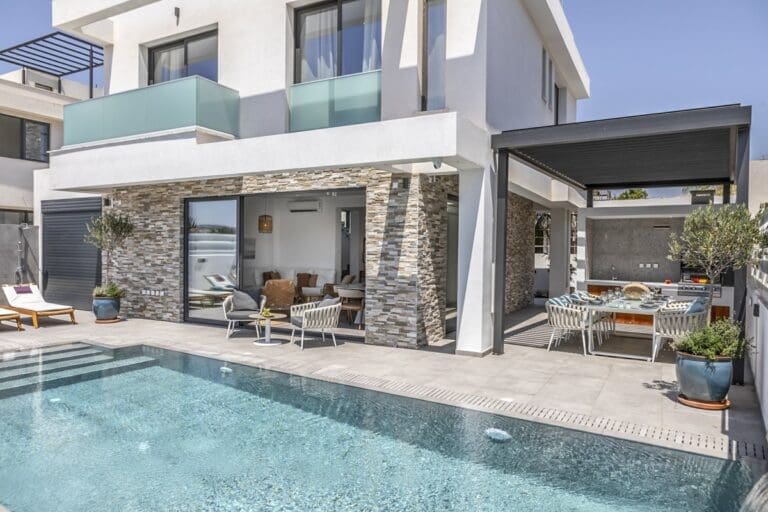 Louis Chris Le Mare Gold Cyprus