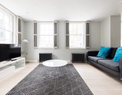 Rent Apartment Almond Thujas Covent Garden