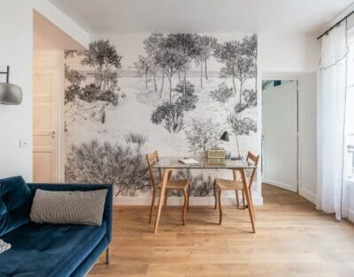 Rent Apartment Amethyst Floss Le Marais