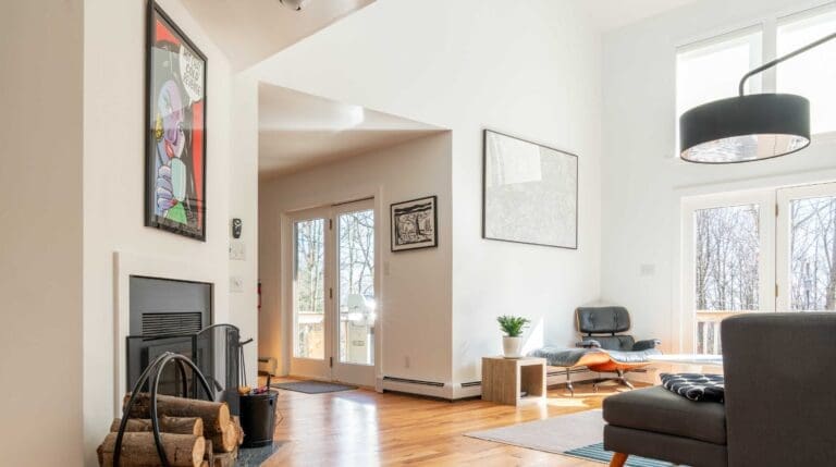 Rent Apartment Atomic Lalaki New York