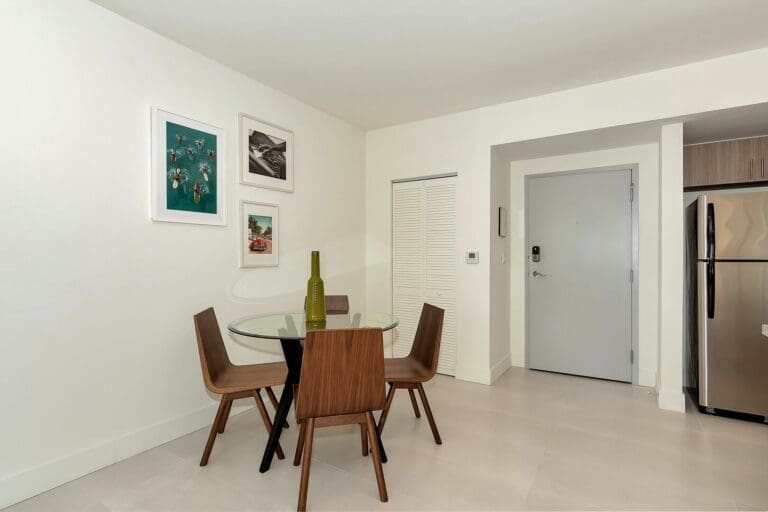 Rent Apartment Barn Limonium Miami