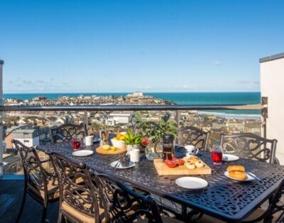 Rent Apartment Black Monk Newquay