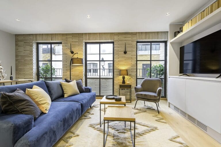 Rent Apartment Blizzard Tulip Holborn