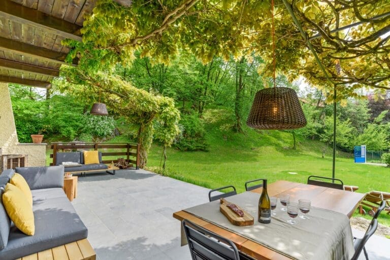 Rent Apartment Blue-Green Lalaki Lake Como