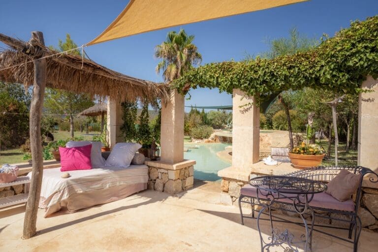 Rent Apartment Bronze Rose Mallorca