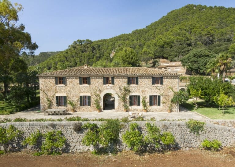 Rent Apartment Burnt Laichi Valldemossa