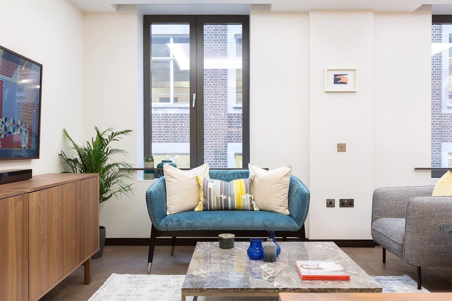 Rent Apartment Byzantine Popcorn Soho
