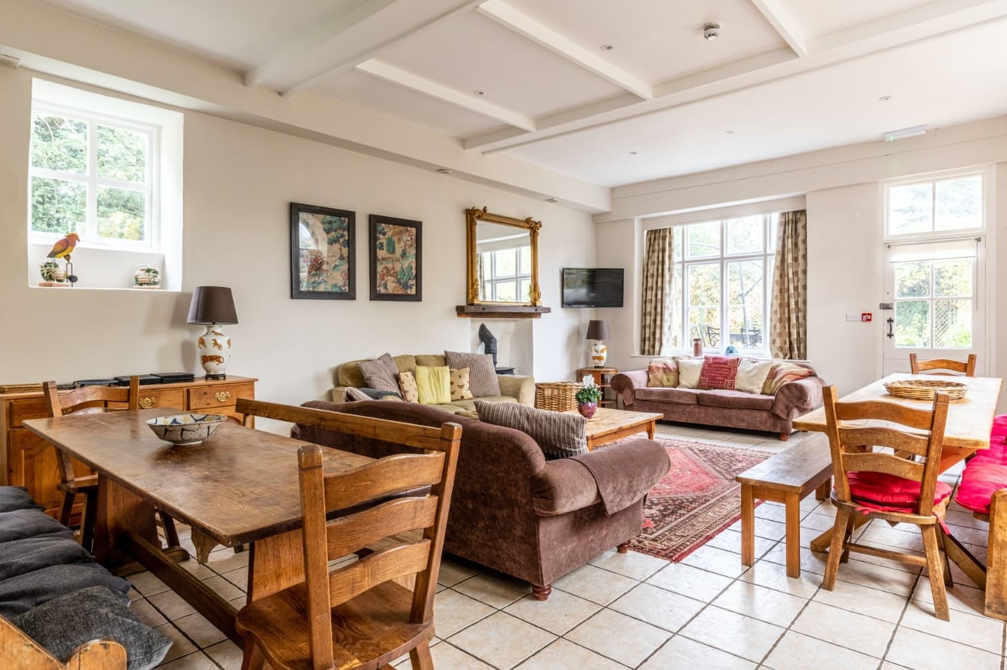 Rent Apartment Candy Popcorn Cotswolds
