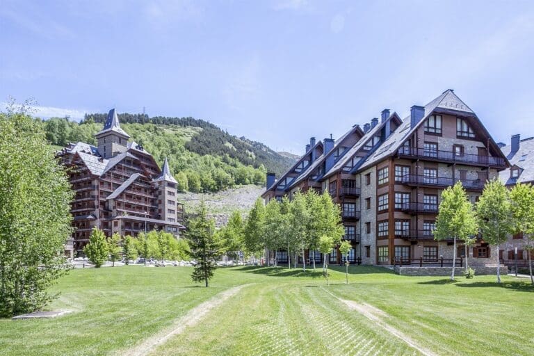 Rent Apartment Cerise Stone Andorra