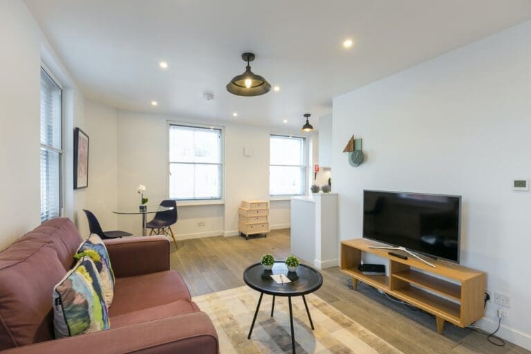 Rent Apartment Cherry Helianthus Fitzrovia