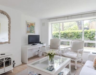 Rent Apartment Chiffon Podocarp Holland Park