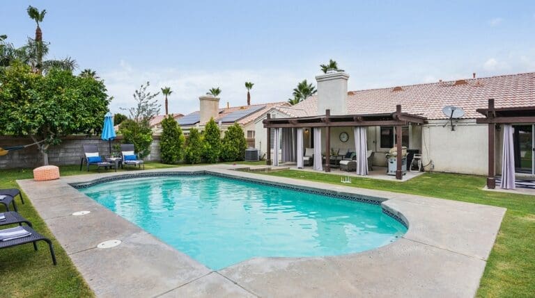 Rent Apartment Chocolate Pixie Indio