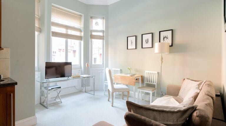 Rent Apartment Cinnamon Fire Belgravia