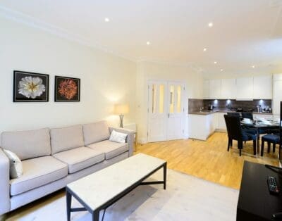 Rent Apartment Citrine Elephant Chiswick