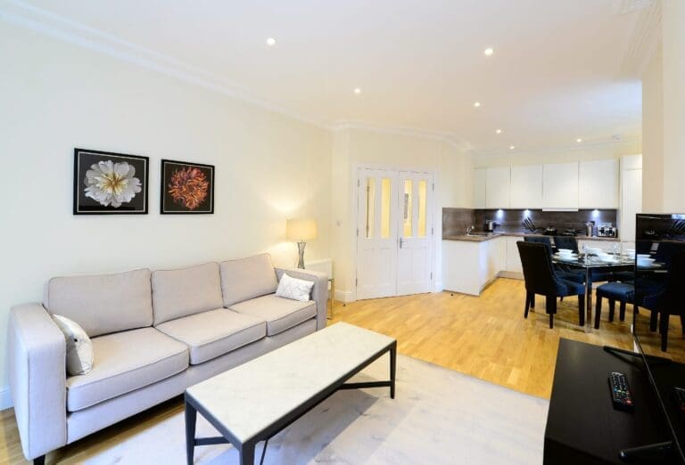 Rent Apartment Citrine Elephant Chiswick