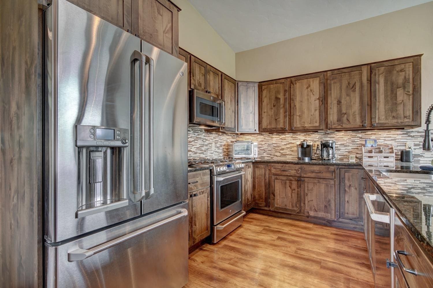 Rent Apartment Coconut Cypress Colorado