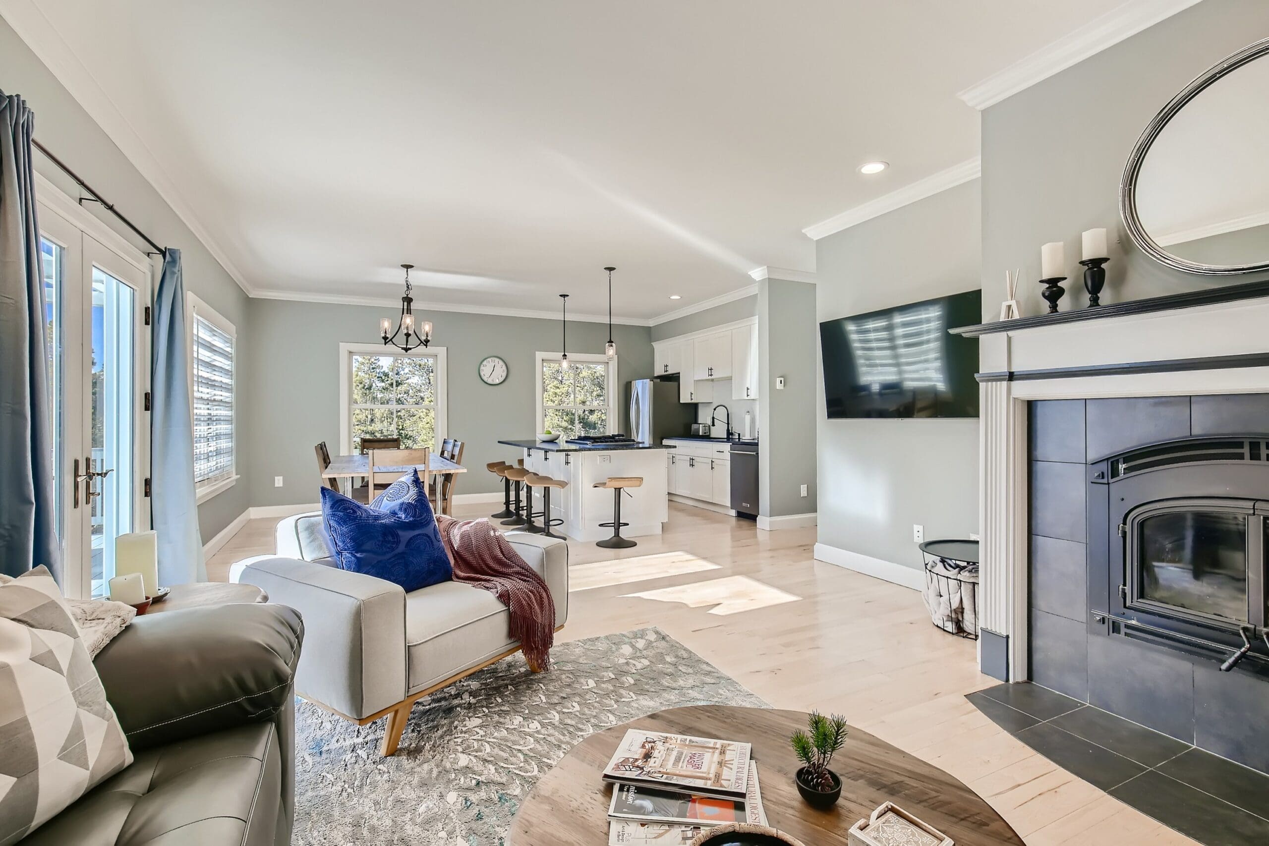 Rent Apartment Cola White Colorado