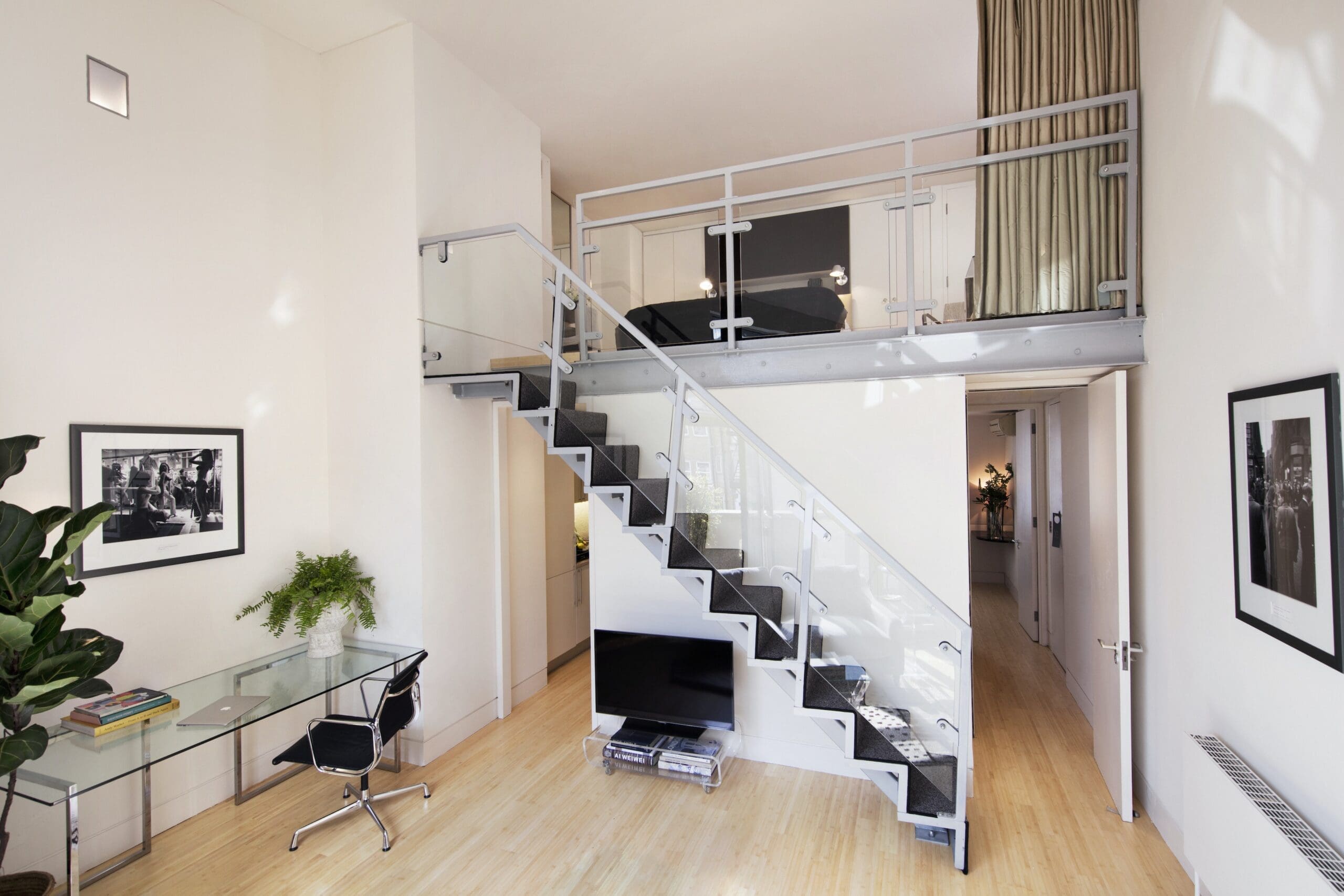 Rent Apartment Coral Oleander Mayfair