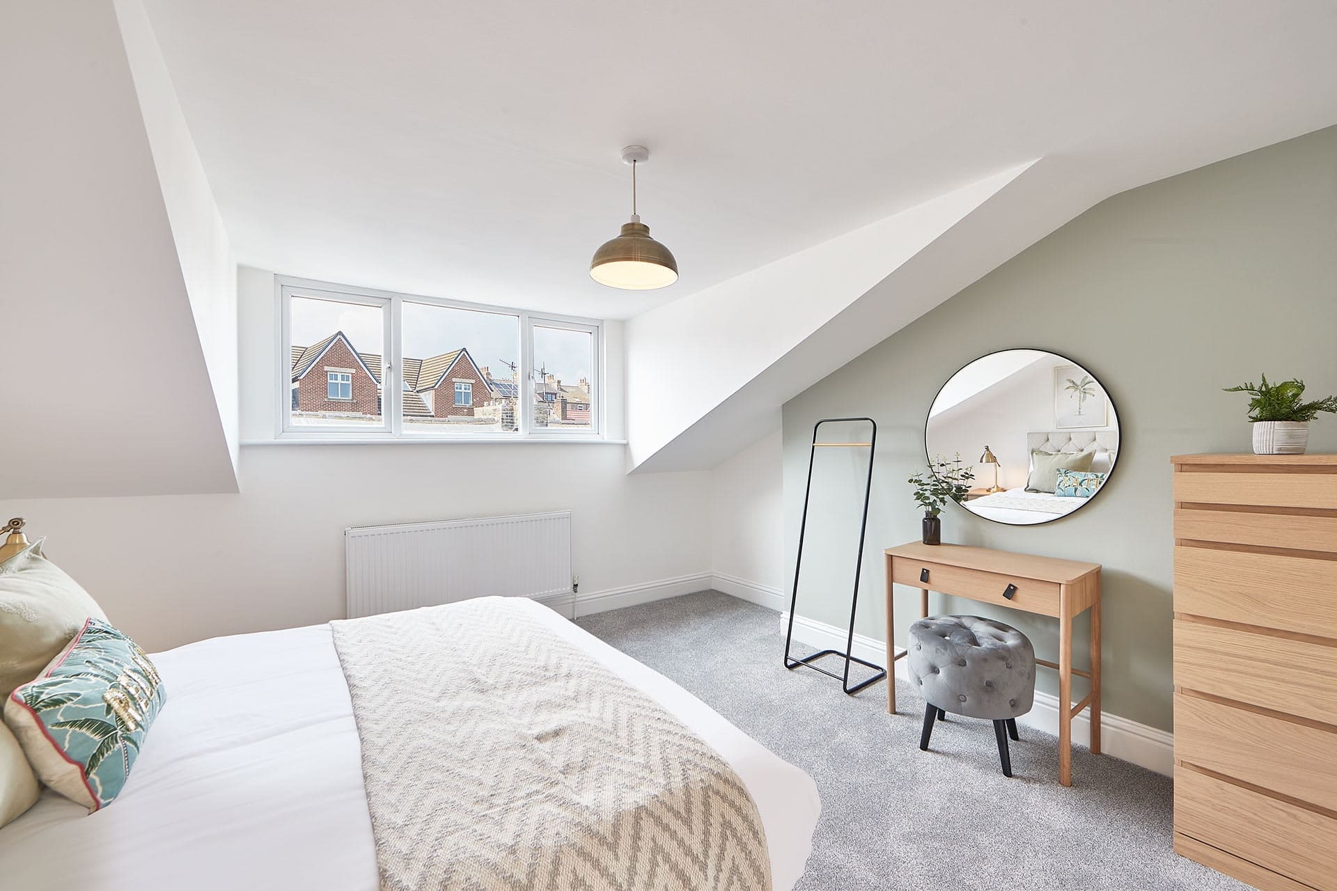 Rent Apartment Coral Pitchapple Whitby