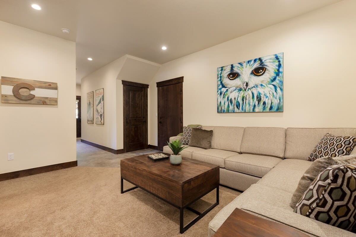 Rent Apartment Cornflower Sprengeri Dillon