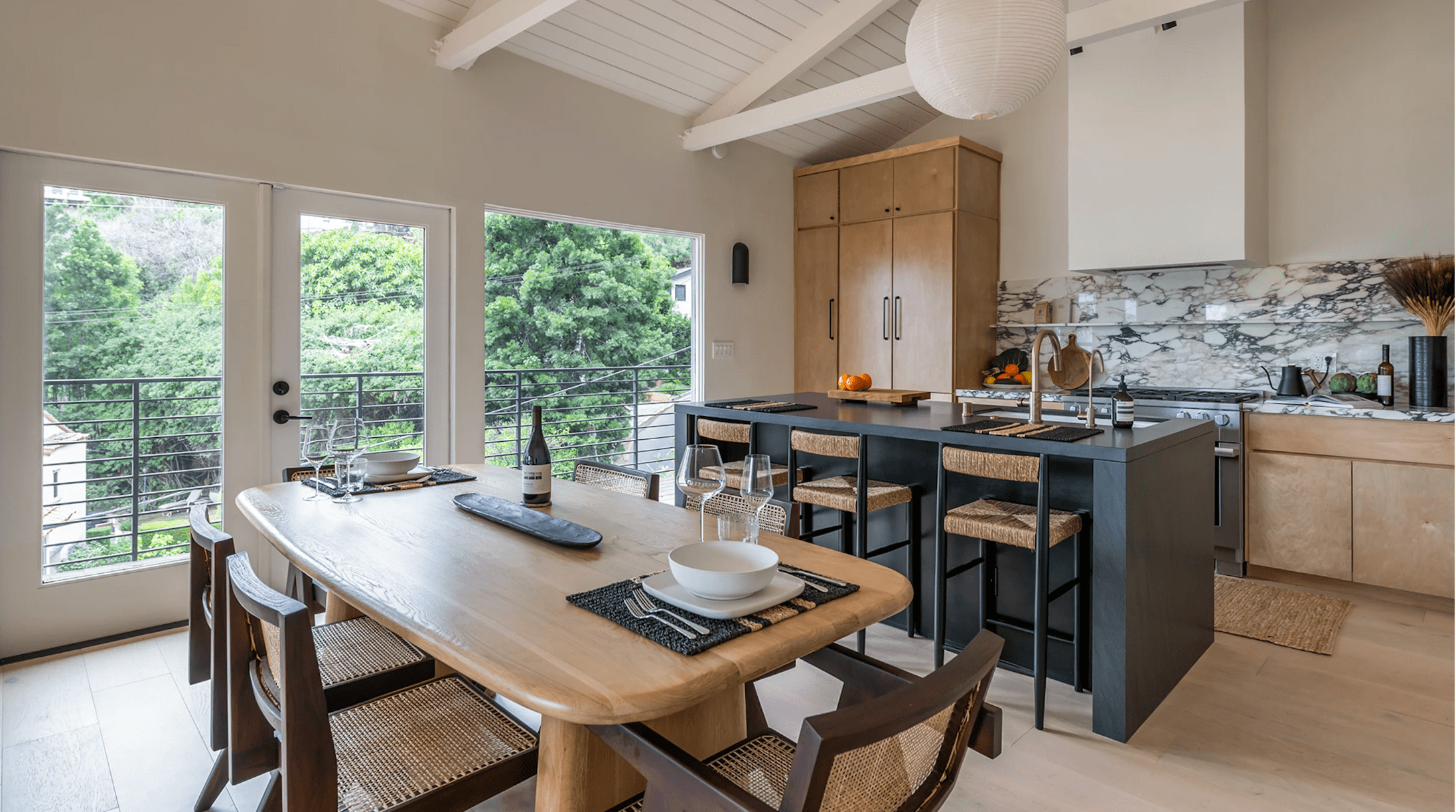 Rent Apartment Cornsilk Candleberry Laurel Canyon