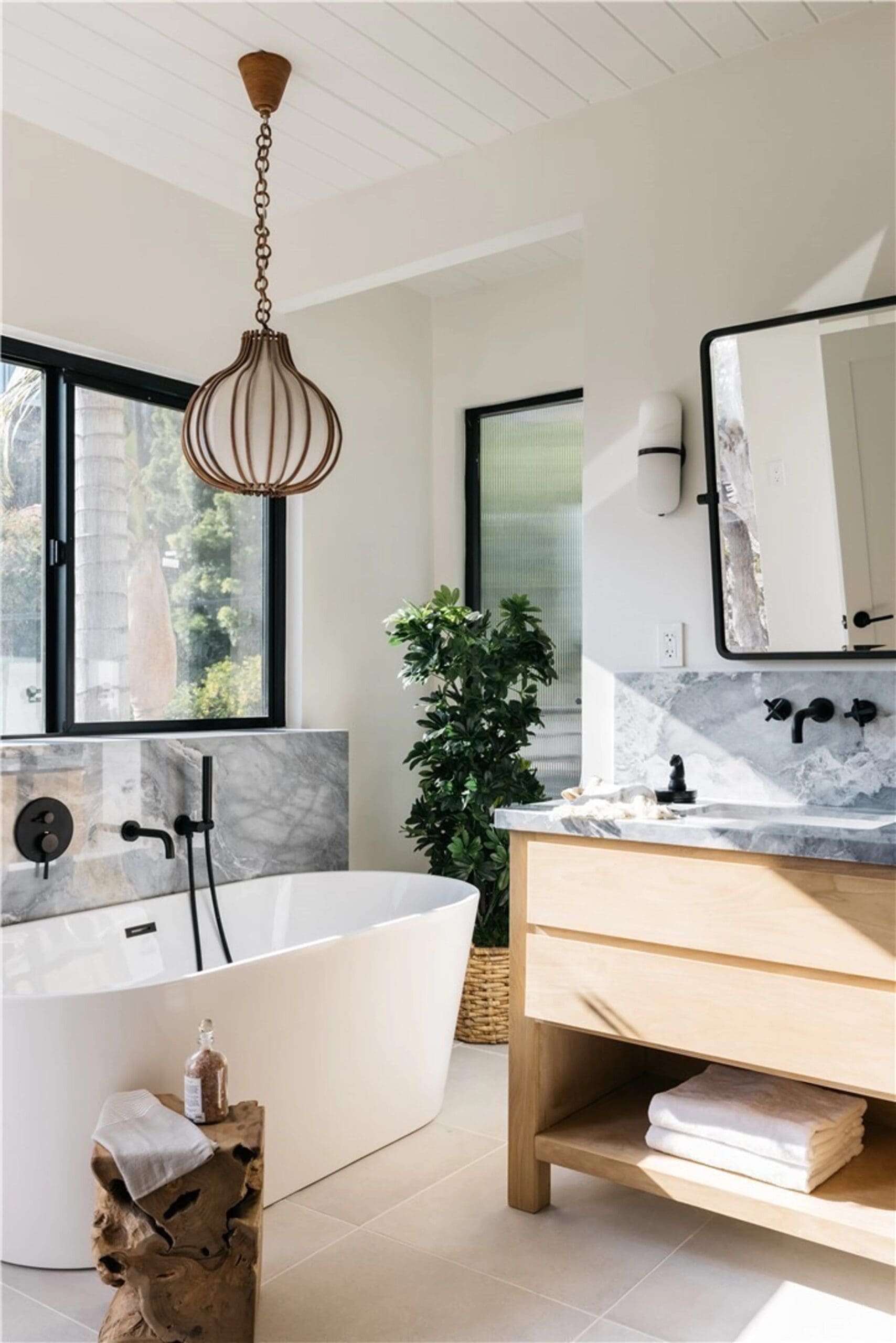 Rent Apartment Cornsilk Candleberry Laurel Canyon