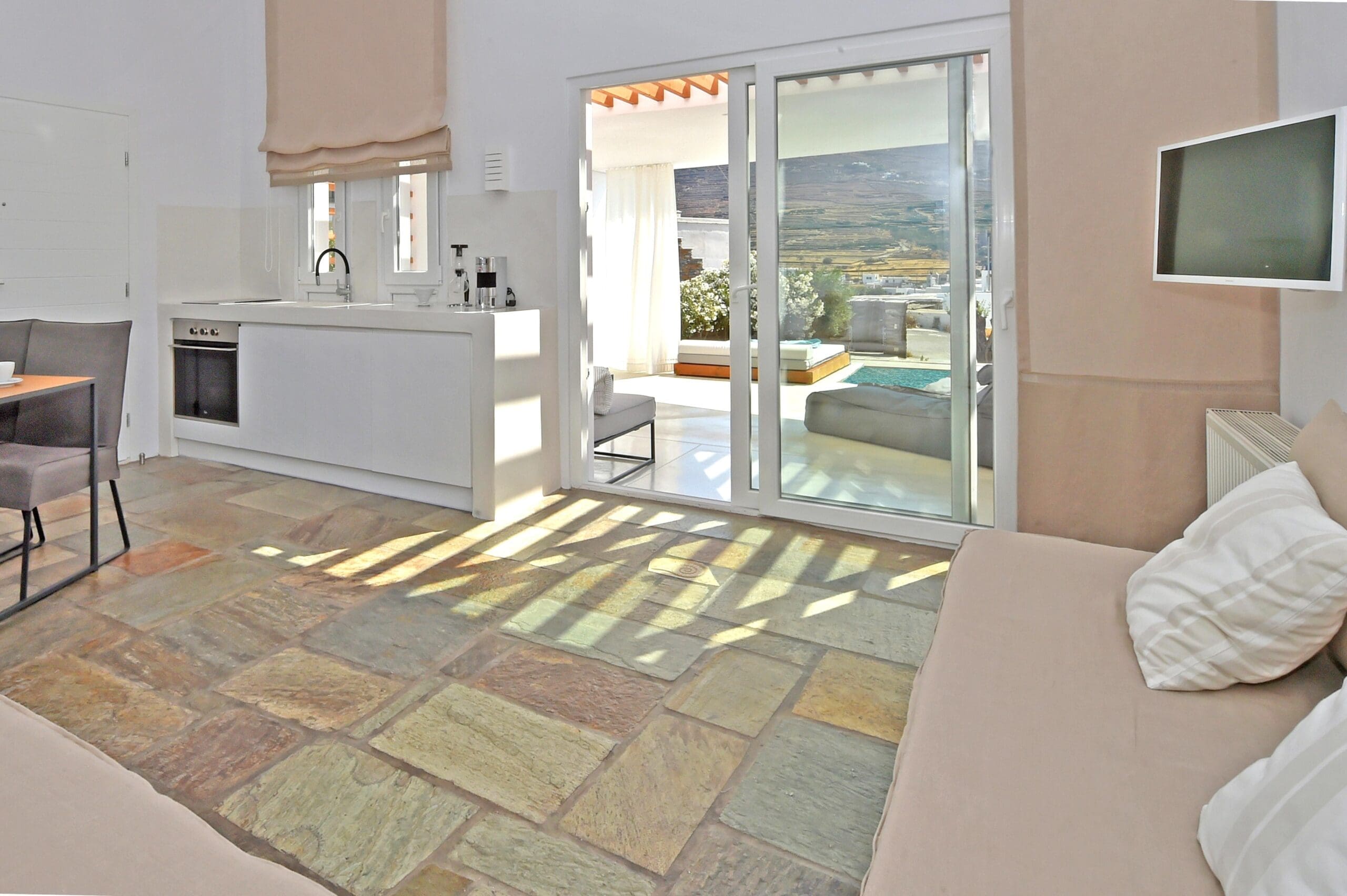 Rent Apartment Cornsilk Emerald Greece