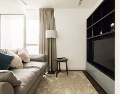 Rent Apartment Cornsilk Jasmine Canary Wharf