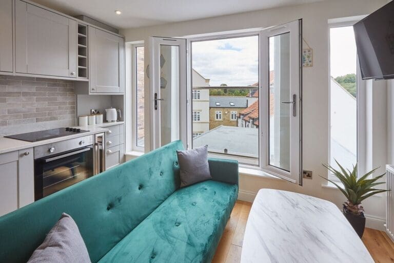 Rent Apartment Crimson Kosipo Whitby