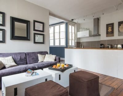 Rent Apartment Crimson Plantain Le Marais