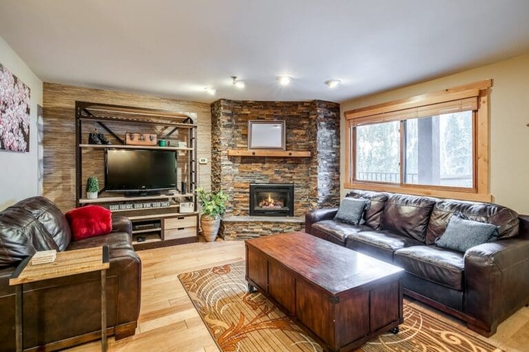 Rent Apartment Desert Sappanwood Vail