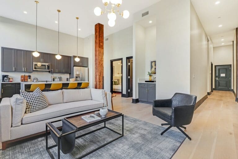 Rent Apartment Emerald Chestnut New Orleans