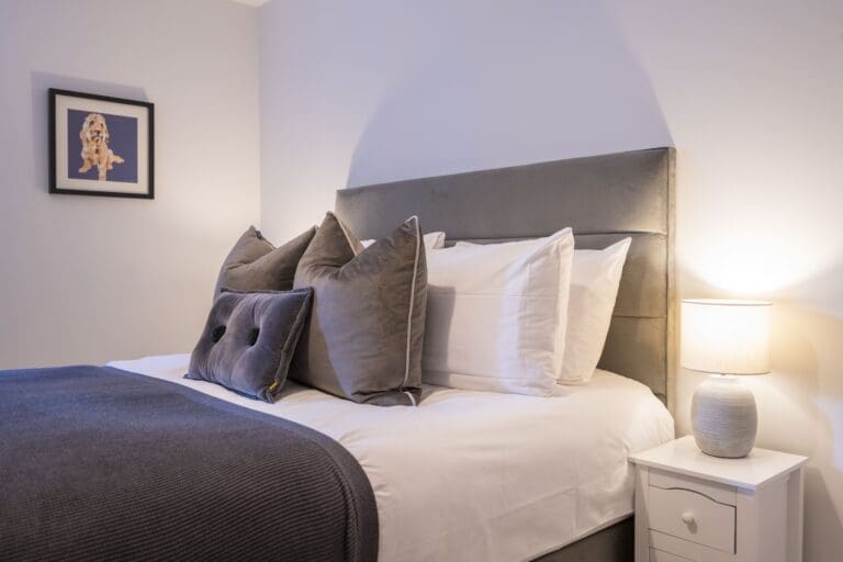 Rent Apartment Fawn Tea Chiltern Hills