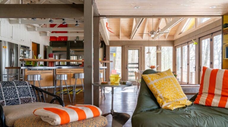 Rent Apartment Flamingo Manjack New York