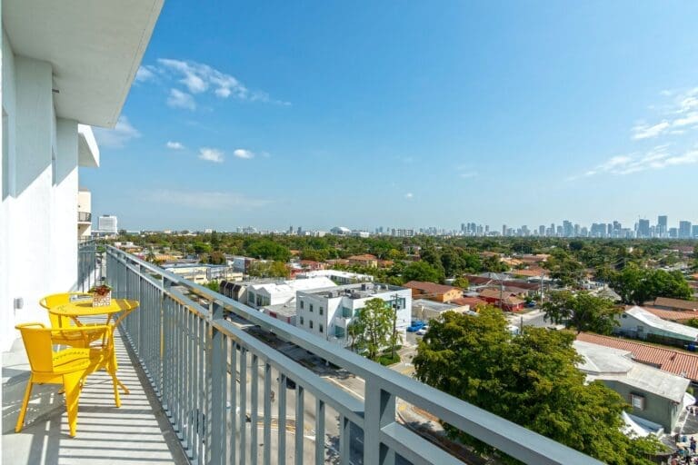 Rent Apartment Floral Mulberry Miami