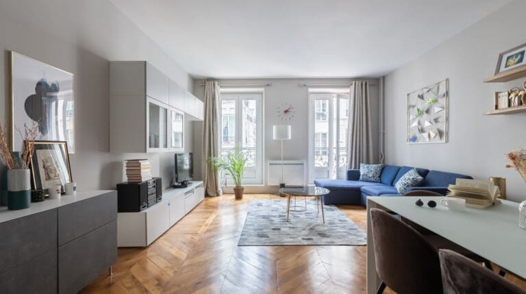 Rent Apartment Frost Kokio Montorgueil – Les Halles