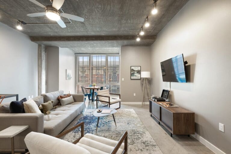 Rent Apartment Fuchsia Mustard Austin