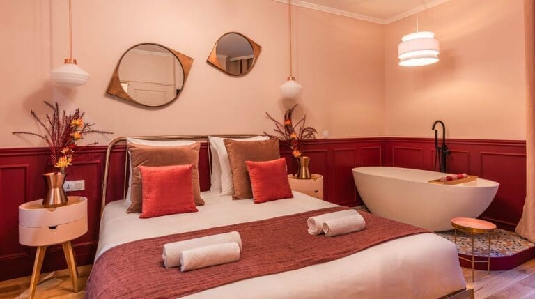 Rent Apartment Ghost Life Arc de Triomphe – Champs-Élysées