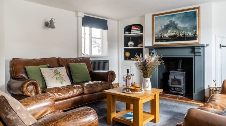 Rent Apartment Glacier Acacia Southwold