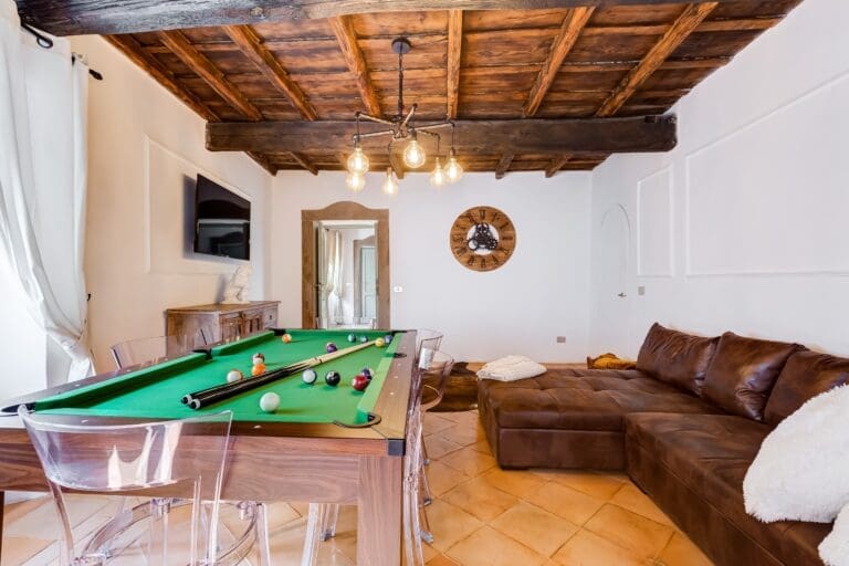 Rent Apartment Glossy Japhette Navona