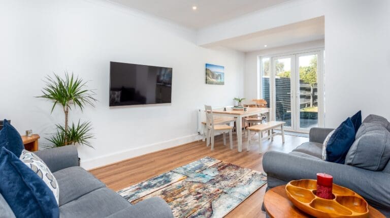 Rent Apartment Grain Wax Poole