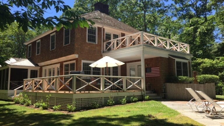 Rent Apartment Grape Lichee The Hamptons