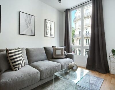 Rent Apartment Icterine Pride Le Marais