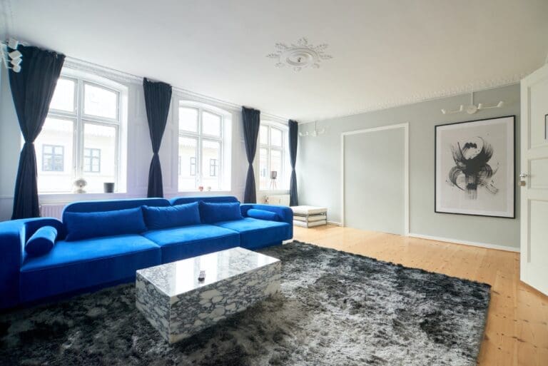 Rent Apartment Illuminating Fire Nyhavn