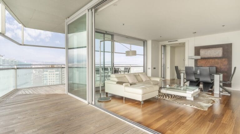 Rent Apartment Illuminating Gamboge Diagonal Mar