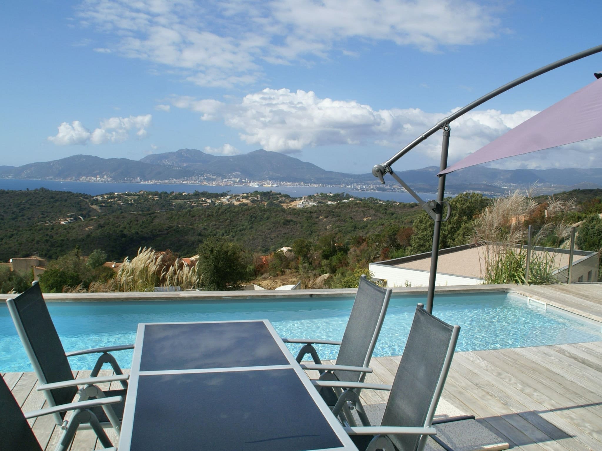 Rent Apartment Isabelline Juniper Corsica