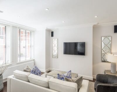 Rent Apartment Jade Malachite Chiswick